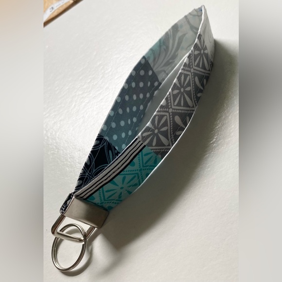 ColorBlock Keychain Wristlet - Picture 2 of 3